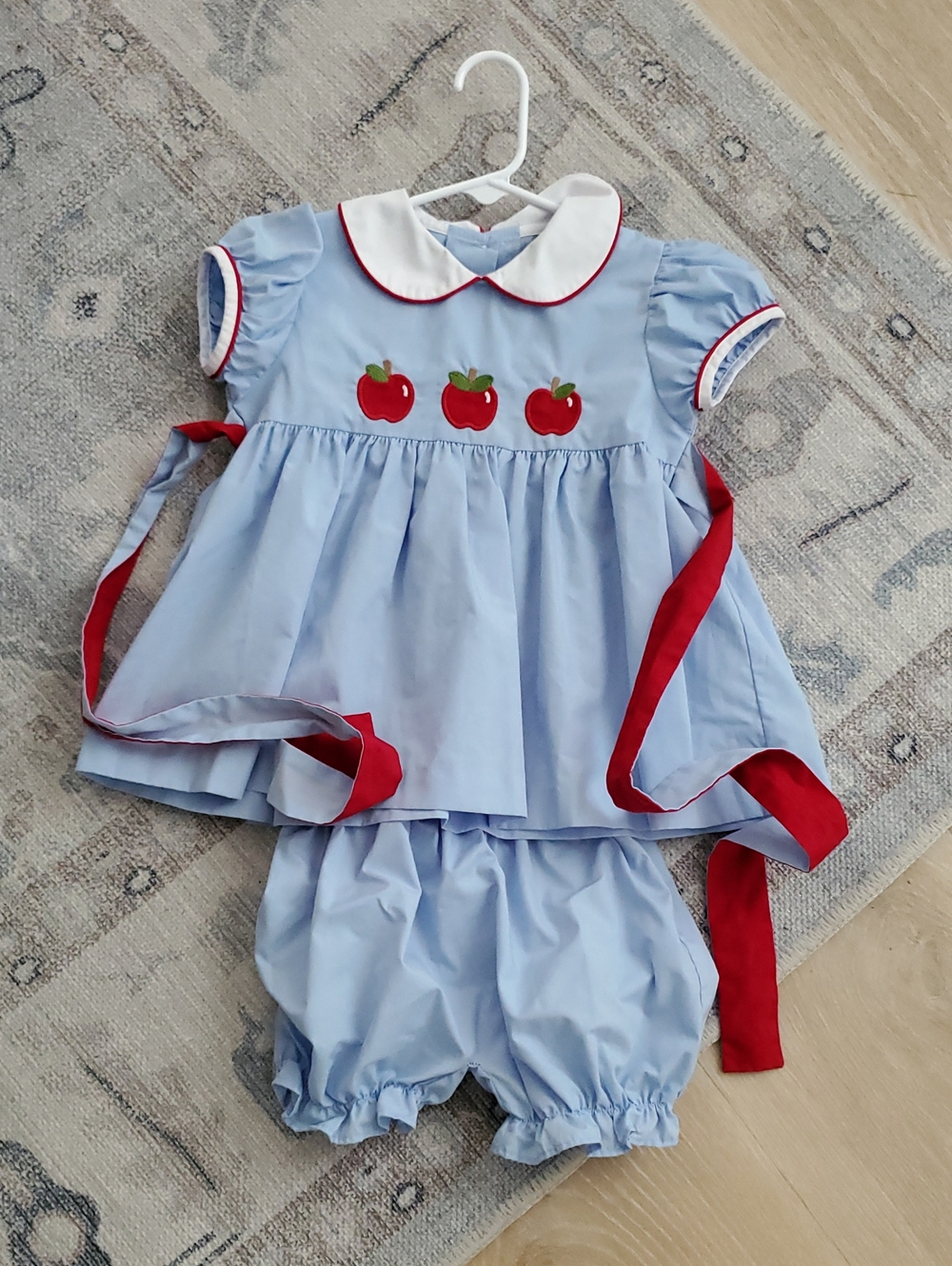 Little English Girls Light Blue Set Outfit Red Apple Appliqués School Sz4T